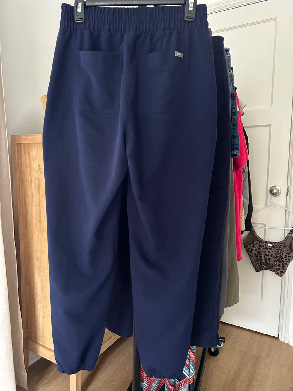 Figs High Waisted Scrub Pants. Size Medium. 29” inseam. Navy - Picture 2 of 7